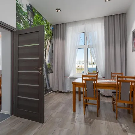 Apartament Nasze Kamienice Główny Z Rowerami *